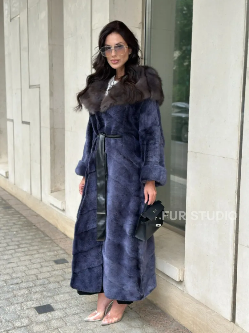 Длинная шуба из норки с капюшоном из куницы - цвет синий графит - фото 0