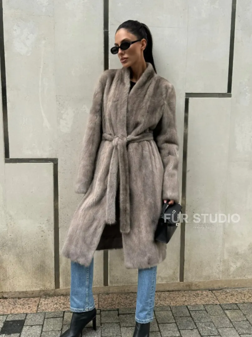 Стильная шуба из скандинавской норки - фото 0