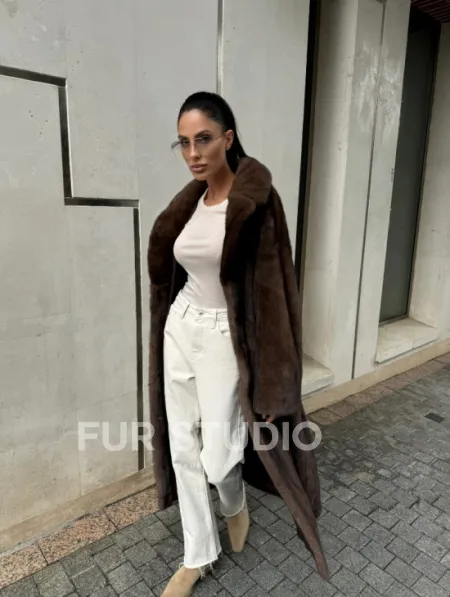 Женская винтажная шуба из аукционного меха норки Saga Furs - фото 13