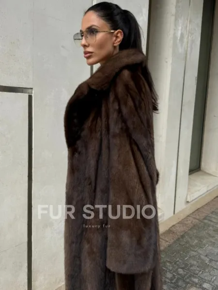 Женская винтажная шуба из аукционного меха норки Saga Furs - фото 6
