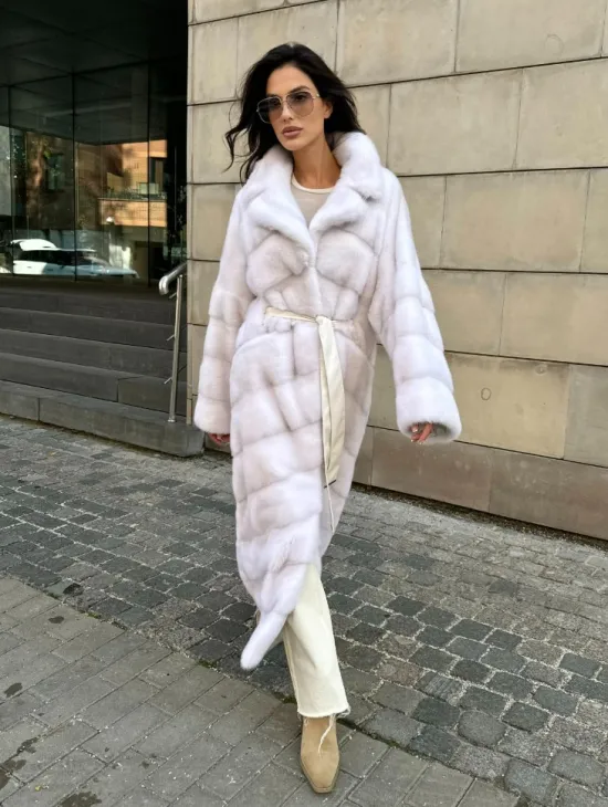 Норковая шуба с английским воротником - цвет колотый лед