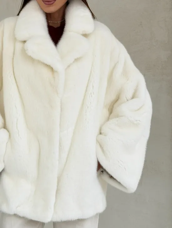 Шуба автоледи из белой норки NAFA MINK - роспуск