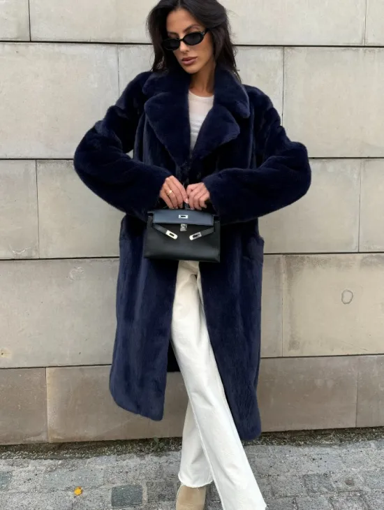 Норковая шуба цельный мех Saga furs