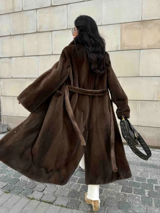 Норковая шуба, цельный мех PREMIUM COLLECTION VELVET - цвет соболь