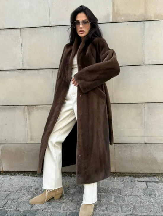 Норковая шуба, цельный мех PREMIUM COLLECTION VELVET - цвет соболь