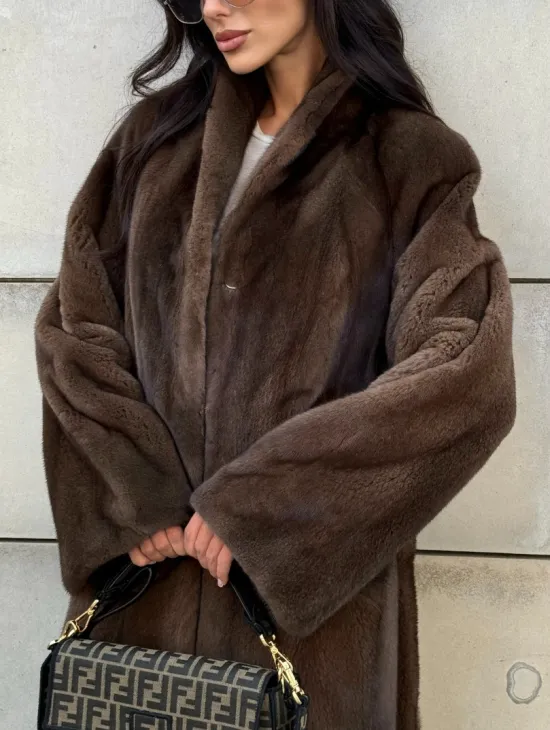 Норковая шуба, цельный мех PREMIUM COLLECTION VELVET - цвет соболь