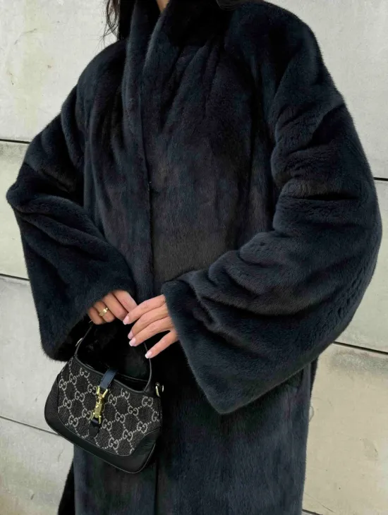 Шуба норковая цельный мех PREMIUM COLLECTION VELVET - цвет графит