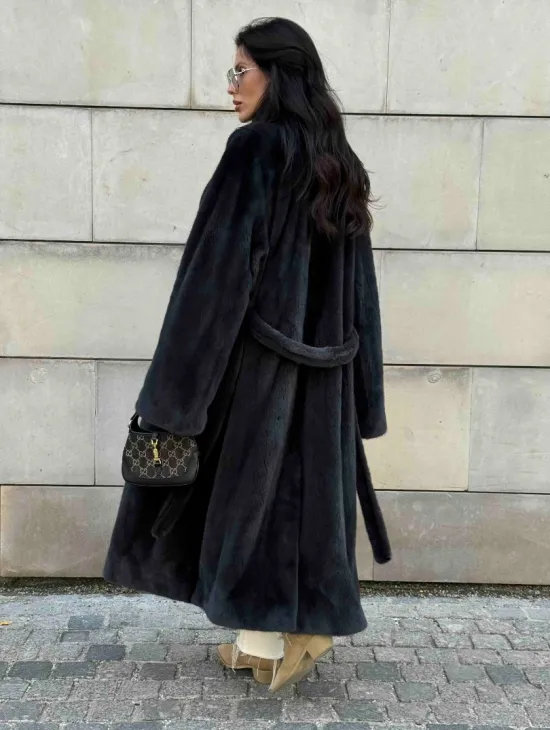 Шуба норковая цельный мех PREMIUM COLLECTION VELVET - цвет графит