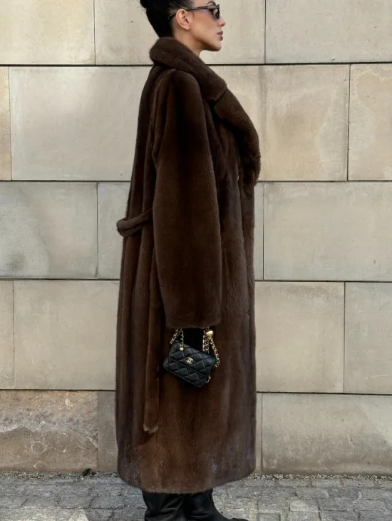 Норковая шуба цельный мех английский воротник KOPENHAGEN FUR