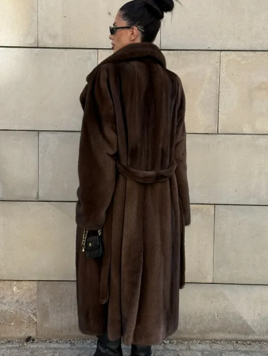 Норковая шуба цельный мех английский воротник KOPENHAGEN FUR