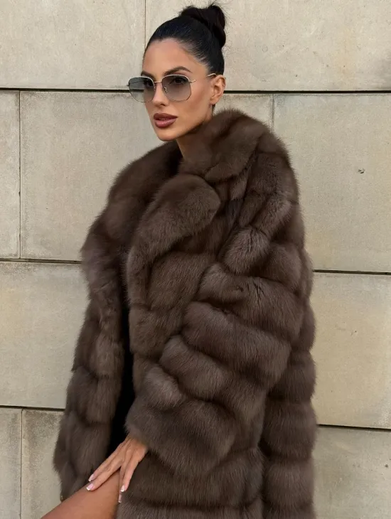Шуба из куницы в цвете Tartufo  английский воротник