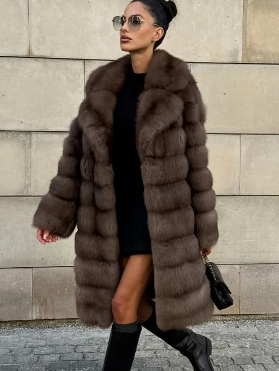 Шуба из куницы в цвете Tartufo  английский воротник