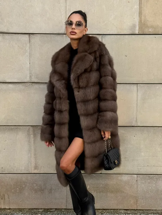 Шуба из куницы в цвете Tartufo  английский воротник