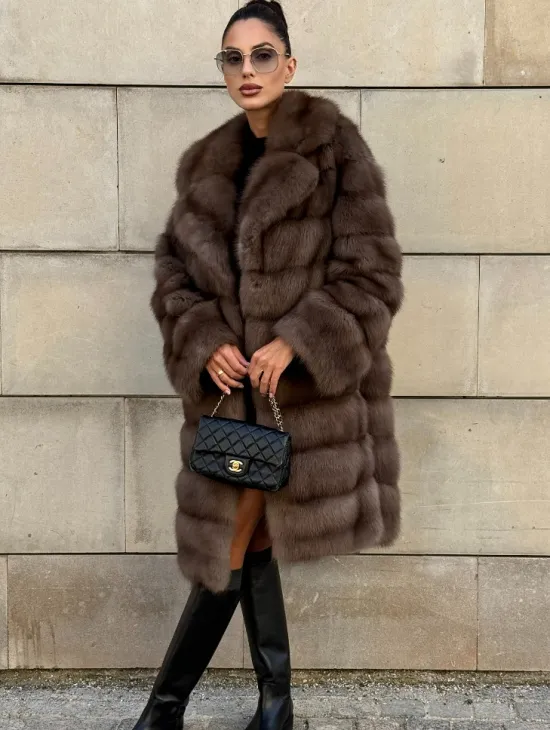 Шуба из куницы в цвете Tartufo  английский воротник