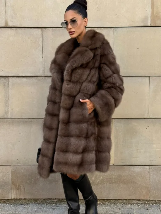 Шуба из куницы в цвете Tartufo  английский воротник