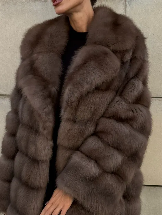 Шуба из куницы в цвете Tartufo  английский воротник