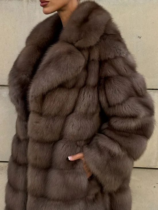 Шуба из куницы в цвете Tartufo  английский воротник