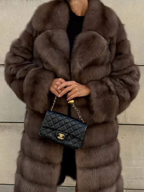 Шуба из куницы в цвете Tartufo  английский воротник