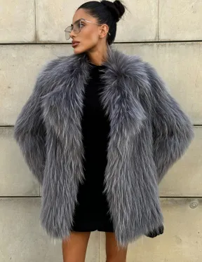 Шуба из меха енота на вязанной основе