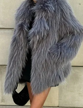 Шуба из меха енота на вязанной основе