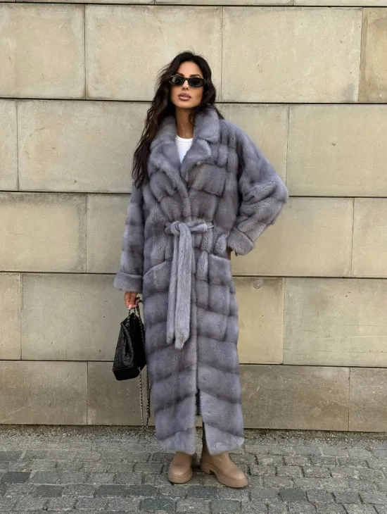 Голубая шуба New Fashion из меха аукционной норки, английский воротник