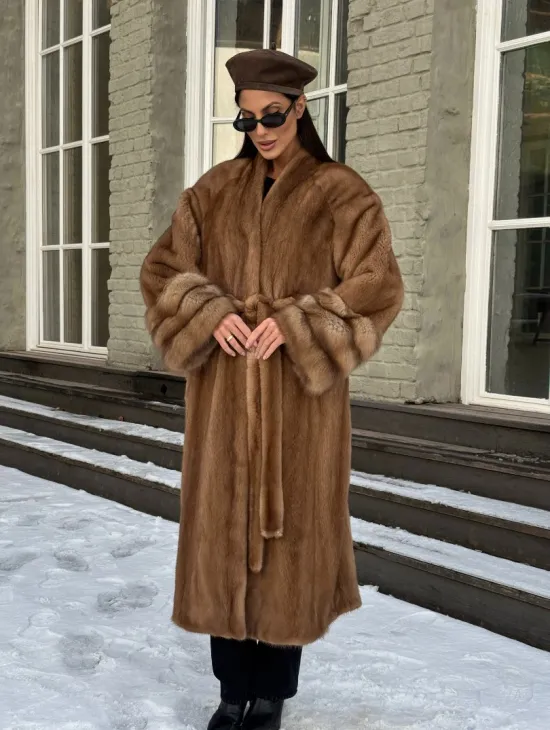 Шуба норковая кимоно VINTAGE GOLD рукава с отделкой из меха куницы