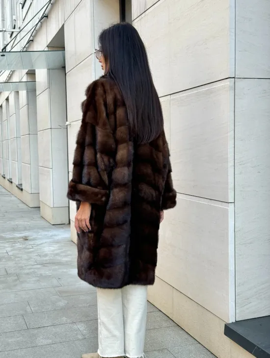 Шуба из меха соболиной норки английский воротник - цвет соболь