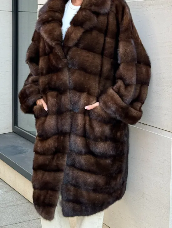 Шуба из меха соболиной норки английский воротник - цвет соболь