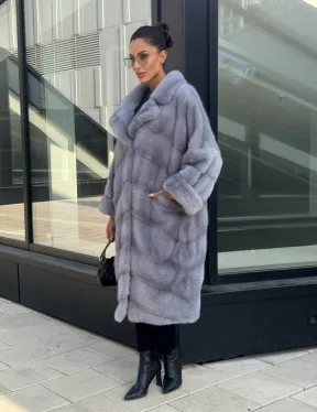 Голубая норковая шуба английский воротник, фасон кокон