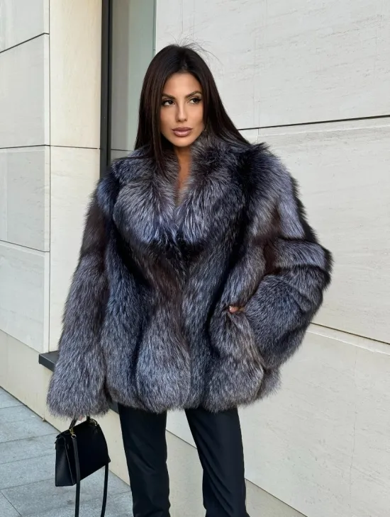 Шуба из меха чернобурки с английским воротником, цельные пластины - серая