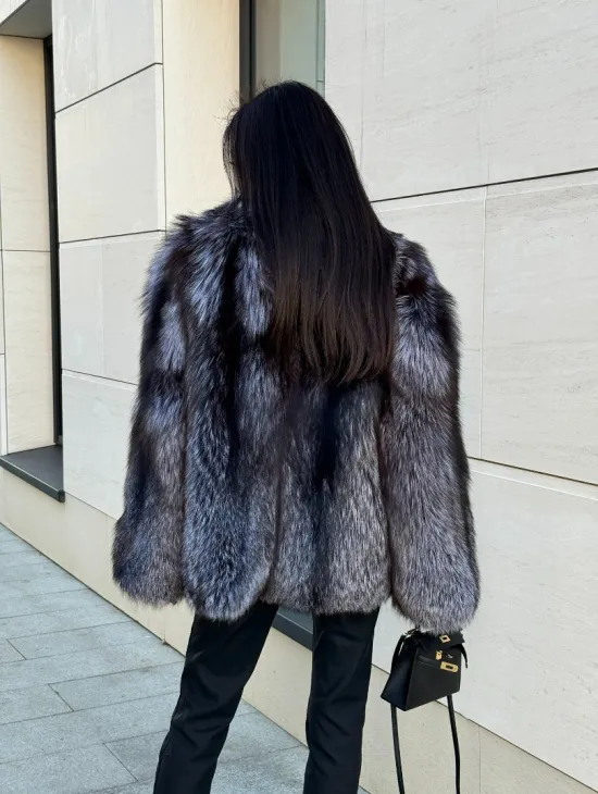 Шуба из меха чернобурки с английским воротником, цельные пластины - серая