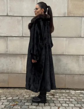 Манто New Elegance из норки Saga Furs с воротником из меха соболя