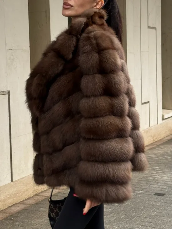 Шуба из меха куницы Dark с английским воротником