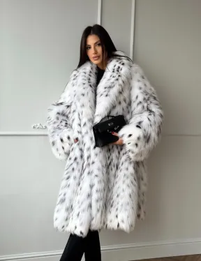 Манто из меха аукционной кристальной лисы (реплика канадской рыси)