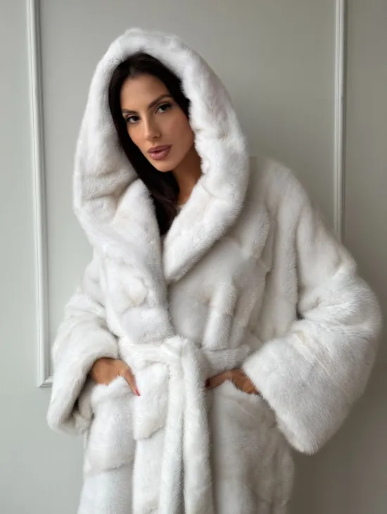 Натуральная шуба кимоно из меха норки Palomino с капюшоном кобра