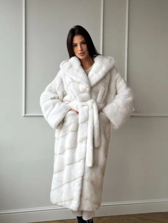 Натуральная шуба кимоно из меха норки Palomino с капюшоном кобра