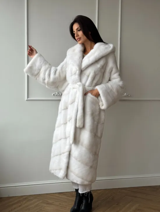 Натуральная шуба кимоно из меха норки Palomino с капюшоном кобра