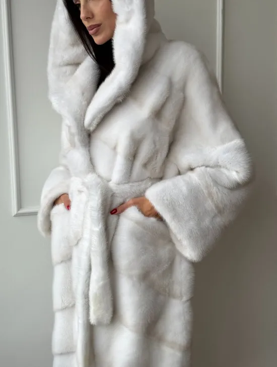 Натуральная шуба кимоно из меха норки Palomino с капюшоном кобра