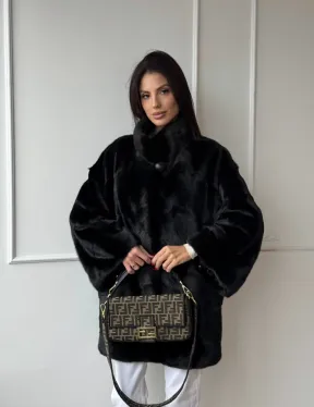 Черный полушубок из натурального меха, стойка воротник