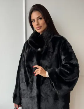 Черный полушубок из натурального меха, стойка воротник