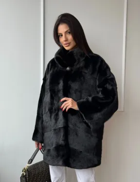 Черный полушубок из натурального меха, стойка воротник