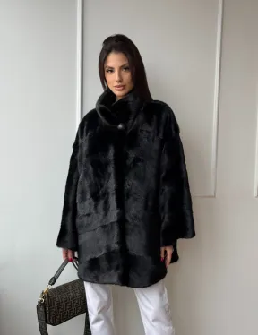 Черный полушубок из натурального меха, стойка воротник