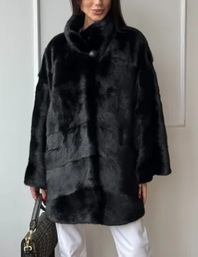 Черный полушубок из натурального меха, стойка воротник