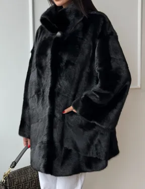 Черный полушубок из натурального меха, стойка воротник