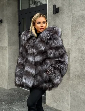 Шуба натуральная из чернобурки с капюшоном