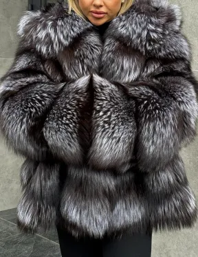Шуба натуральная из чернобурки с капюшоном