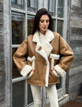 Модная куртка - дубленка в стиле «Oversize» на пуговицах и манжетами на рукавах