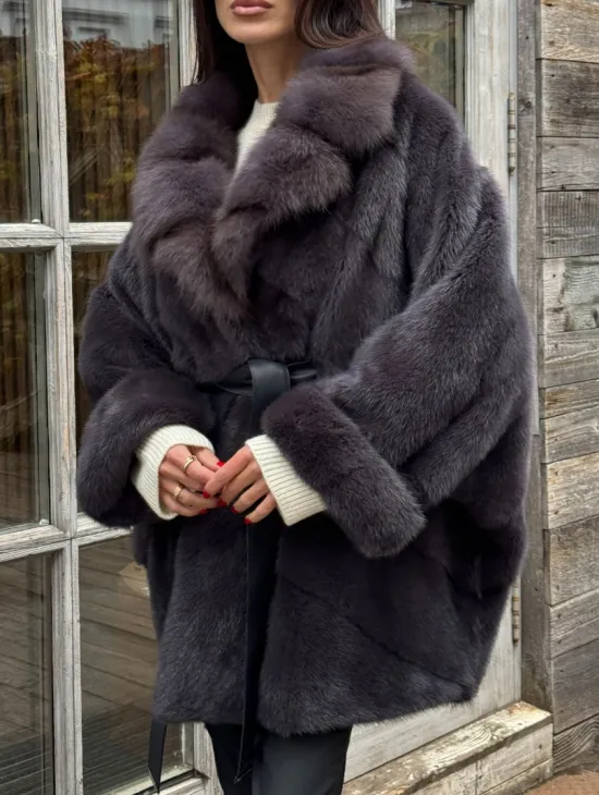 Шуба Летучая мышь из норки Graphite с английским воротником из меха куницы
