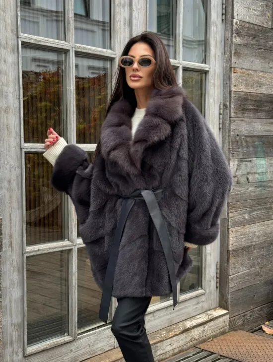 Шуба Летучая мышь из норки Graphite с английским воротником из меха куницы