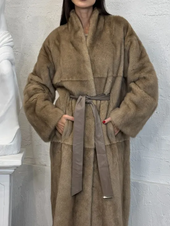 Элегантная норковая шуба кимоно с V-образным воротником в цвете Pastel